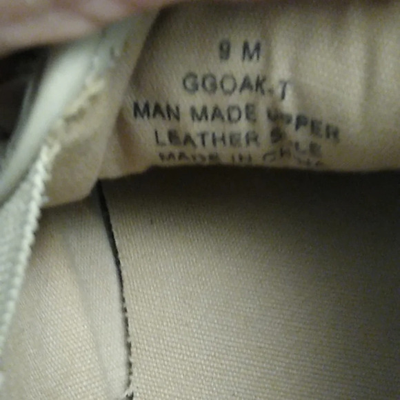 Guess Tan Quilted/Slip-on/Tennis Shoes/Casual Loafer - Picture 9 of 10